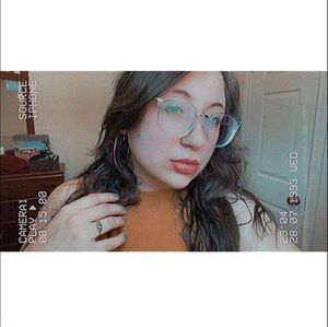 Meet your Posher, Sara-danielle